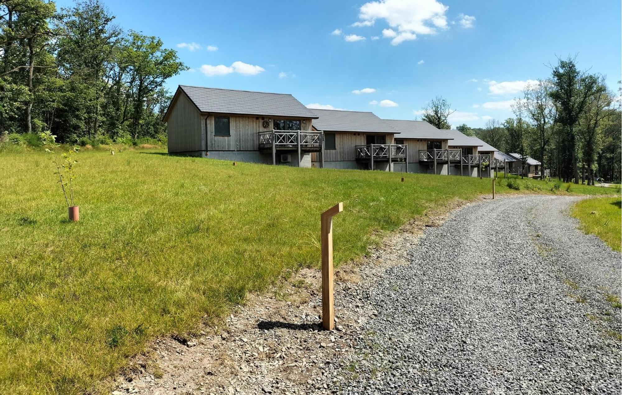 Nice Home In Somme-Leuze With Wifi Exterior photo
